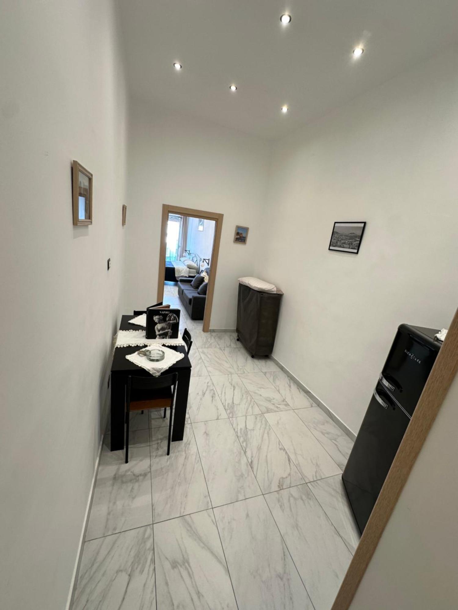 Residenza Marvin De Curtis