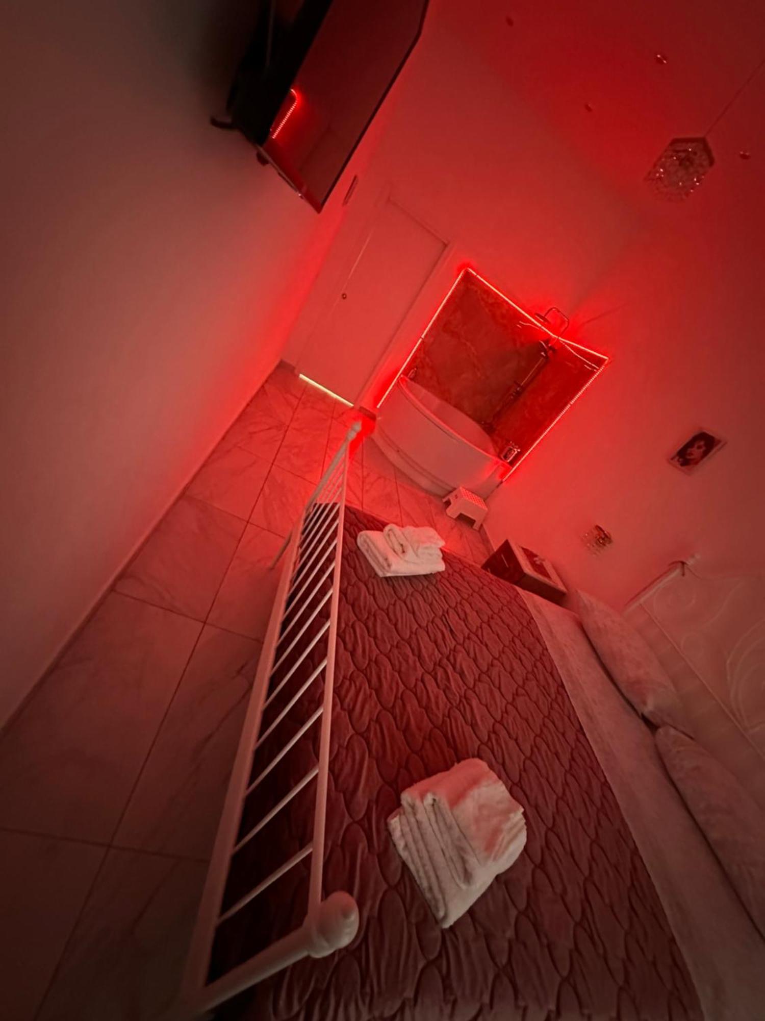 Residenza Marvin De Curtis *
